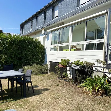 Spacieux A Avec Jardin Clos Apartment Frehel